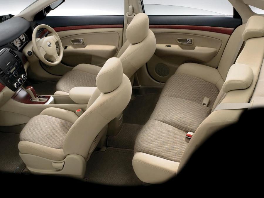  Nissan Bluebird Sylphy 2006 года  (JP) (фото 18 из 25)